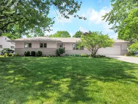 1010 Poling Dr, Columbus, OH 43224