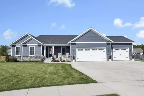 1200 Buck Ct, Circleville, OH 43113