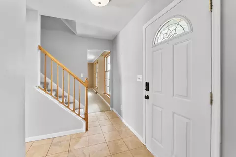 Entry Way - 3696 Klibreck Dr, Columbus, OH 43228 photo 2 of 4
