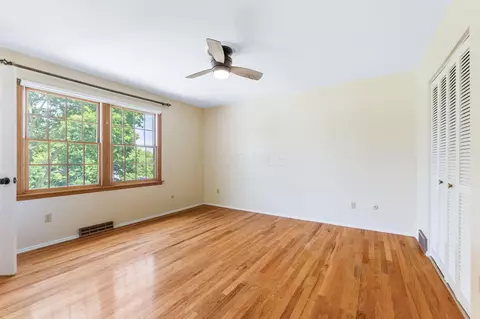 Bedroom - 3696 Klibreck Dr, Columbus, OH 43228 photo 2 of 15
