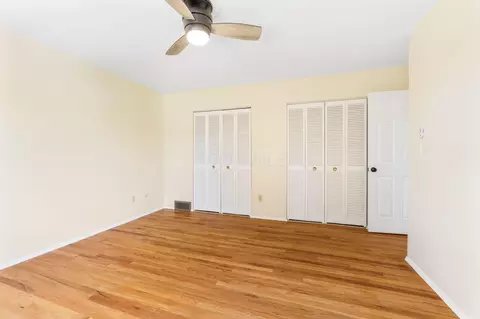 Bedroom - 3696 Klibreck Dr, Columbus, OH 43228 photo 3 of 15