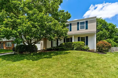 Exterior - 3696 Klibreck Dr, Columbus, OH 43228 photo 2 of 8