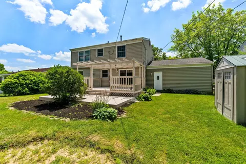Exterior - 3696 Klibreck Dr, Columbus, OH 43228 photo 6 of 8