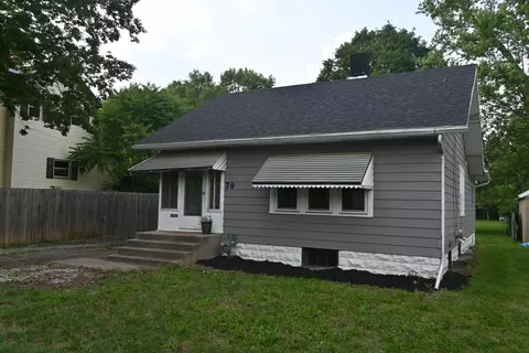 70 Cherry St, Newark, OH 43055 photo 2