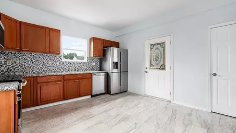 Kitchen - 1117 E Main St, Coshocton, OH 43812 photo 2 of 2