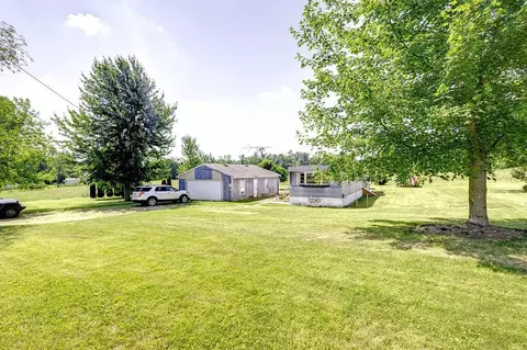 8200 Green Valley Rd, Mount Vernon, OH 43050