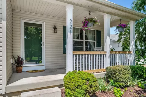 221 Harvard Loop, Delaware, OH 43015 photo 7