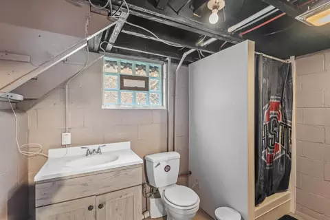 Bath - 313 Reed Ave, Marion, OH 43302 photo 2 of 2
