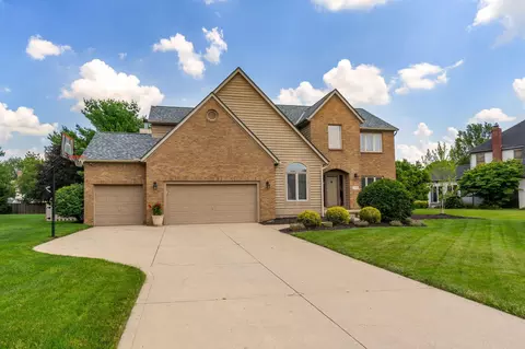 Exterior - 13191 Brandon Cir, Pickerington, OH 43147 photo 3 of 18