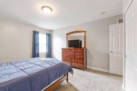 Bedroom - 13191 Brandon Cir, Pickerington, OH 43147 photo 18 of 18