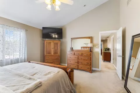Bedroom - 13191 Brandon Cir, Pickerington, OH 43147 photo 6 of 18