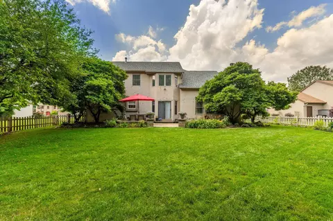Exterior - 13191 Brandon Cir, Pickerington, OH 43147 photo 7 of 18