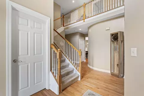 Entry Way - 13191 Brandon Cir, Pickerington, OH 43147 photo 4 of 12