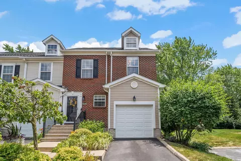 2656 Sawmill Reserve Dr, Powell, OH 43065