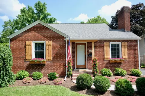 2698 Ruhl Ave, Columbus, OH 43209