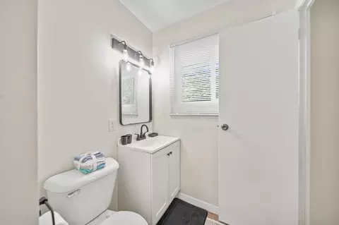 Bath - 113 Sturgeon St, Springfield, OH 45506 photo 2 of 2