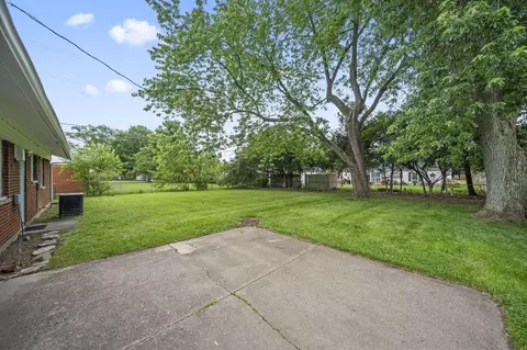 Exterior - 113 Sturgeon St, Springfield, OH 45506 photo 6 of 9