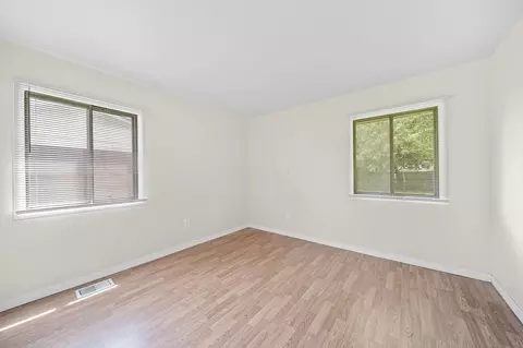 Bedroom - 113 Sturgeon St, Springfield, OH 45506 photo 2 of 5