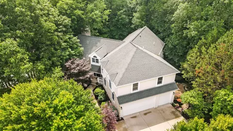 1451 Brittingham Ln, Powell, OH 43065
