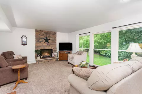 1374 Hanover Ct, Circleville, OH 43113 photo 25