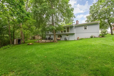 1374 Hanover Ct, Circleville, OH 43113 photo 3