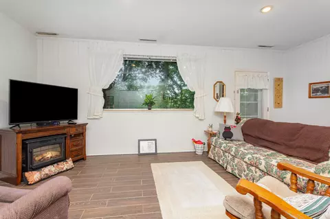 1374 Hanover Ct, Circleville, OH 43113 photo 10