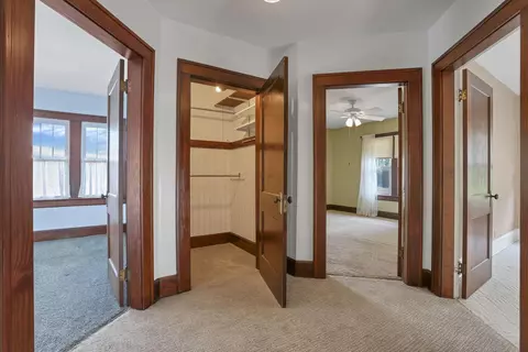 Entry Way - 206 E Fair Ave, Lancaster, OH 43130 photo 4 of 4