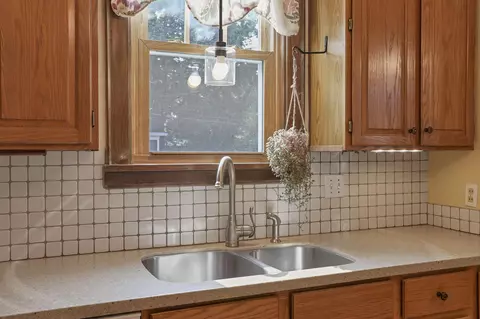 Kitchen - 206 E Fair Ave, Lancaster, OH 43130 photo 5 of 5