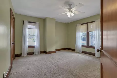 Bedroom - 206 E Fair Ave, Lancaster, OH 43130 photo 2 of 5