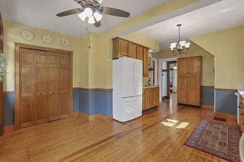 Entry Way - 206 E Fair Ave, Lancaster, OH 43130 photo 3 of 4