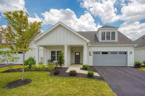 7000 Foxglove Dr, New Albany, OH 43054