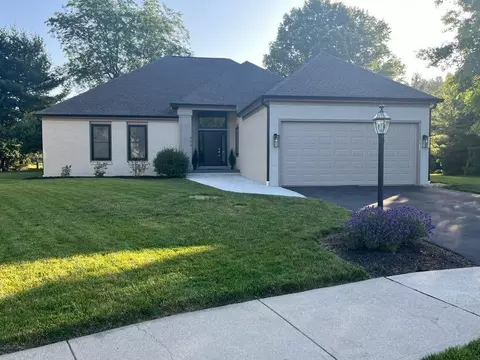 450 Village Ridge Ct, Powell, OH 43065