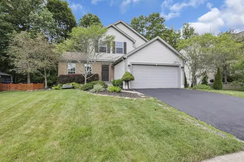 437 Barrington Rdg, Pataskala, OH 43062