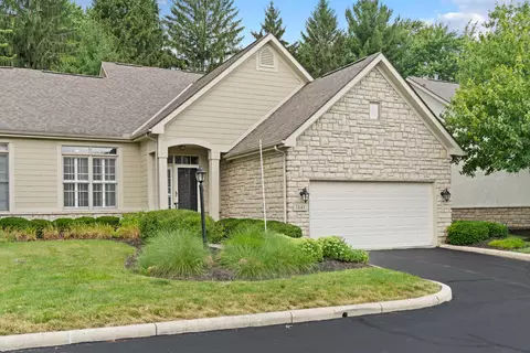 7843 Linksview Cir, Westerville, OH 43082