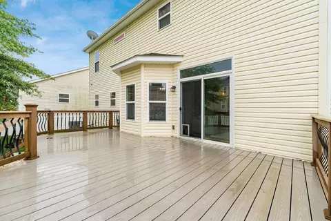 Exterior - 978 Vanwert Loop, Blacklick, OH 43004 photo 7 of 9