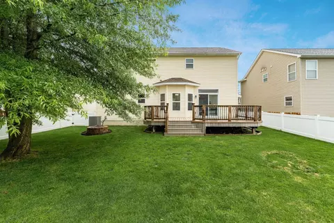 Exterior - 978 Vanwert Loop, Blacklick, OH 43004 photo 4 of 9
