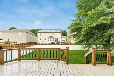 Exterior - 978 Vanwert Loop, Blacklick, OH 43004 photo 8 of 9