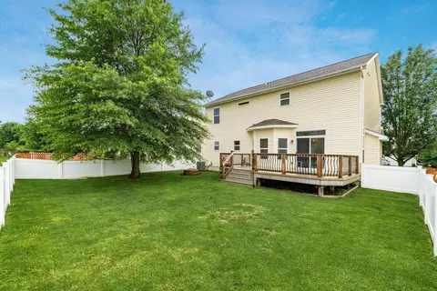 Exterior - 978 Vanwert Loop, Blacklick, OH 43004 photo 5 of 9