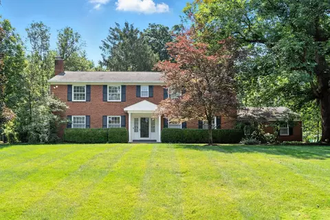 6025 Whitman Rd, Columbus, OH 43213
