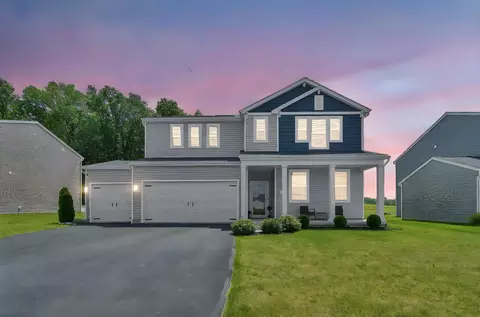 1180 Lake Forest Dr, Hebron, OH 43025
