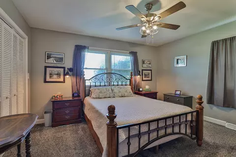 Bedroom - 2536 S Burnett Rd, Springfield, OH 45505 photo 1 of 3