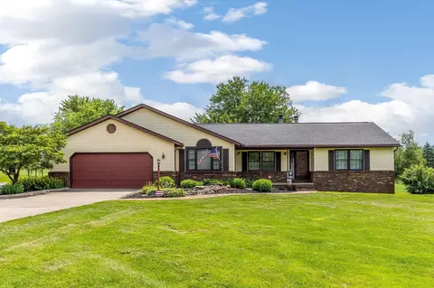 6651 Lancaster Rd, Hebron, OH 43025