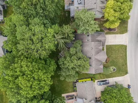 5685 Springburn Dr, Dublin, OH 43017 photo 3