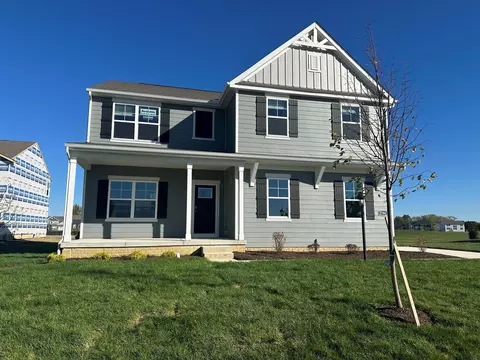 2784 Piatt Crest Dr, Delaware, OH 43015