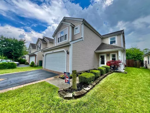 6871 Manor Crest Ln, Canal Winchester, OH 43110