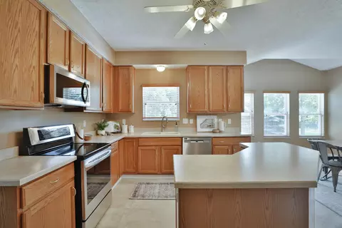 Kitchen - 8080 Townsend Rd, Dublin, OH 43016 photo 1 of 5