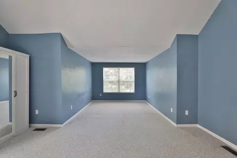 Bedroom - 8080 Townsend Rd, Dublin, OH 43016 photo 1 of 9
