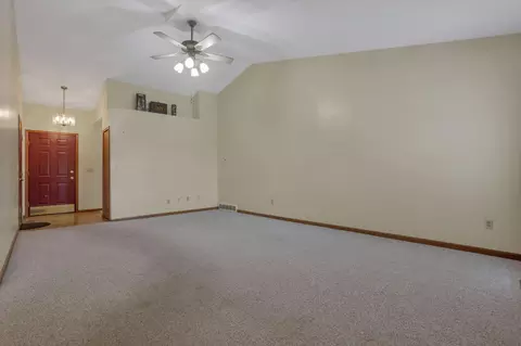 201 Christopher Ct, Hebron, OH 43025 photo 10