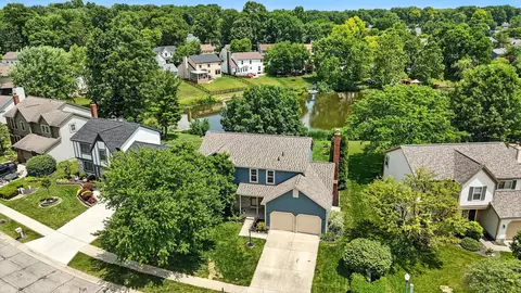 526 Springwood Lake Dr, Columbus, OH 43230