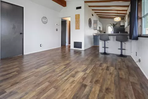 Living - 905 Rice St, Springfield, OH 45505 photo 1 of 1